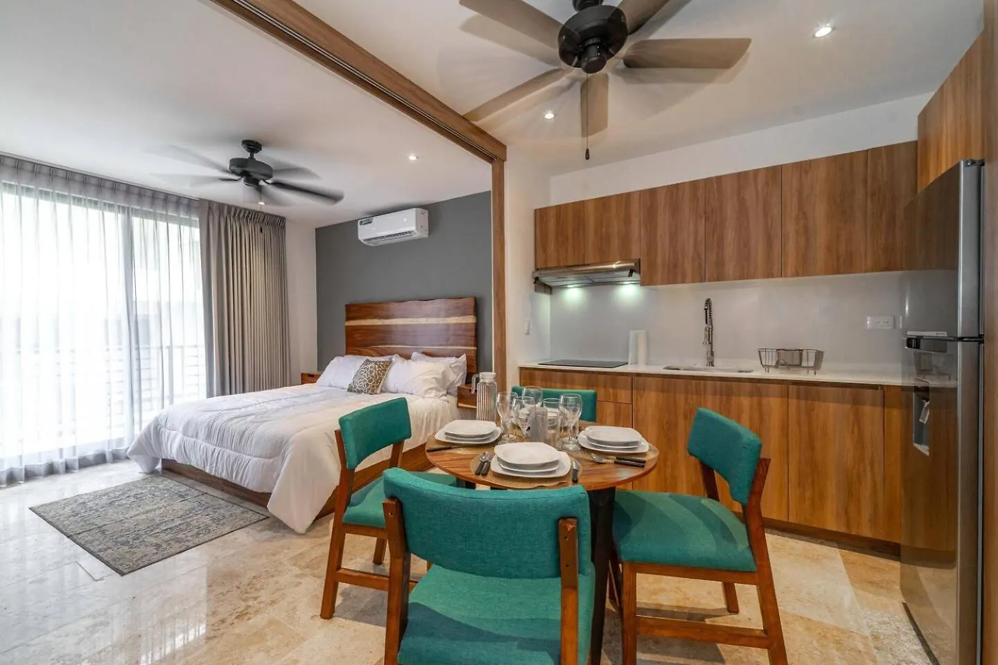 טולום King Suite With Balcony, Gym And Rooftop Pool