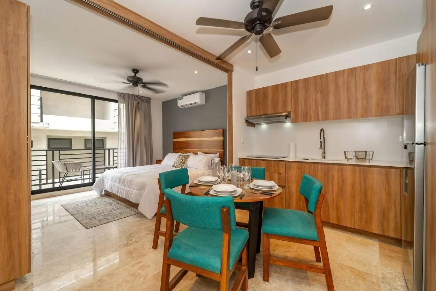 טולום King Suite With Balcony, Gym And Rooftop Pool
